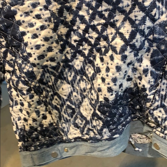 Jacket - Picture 7 of 9